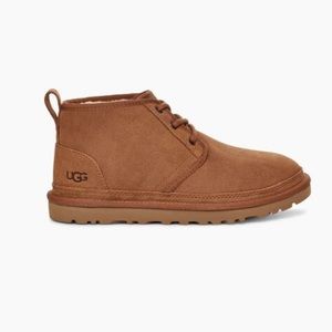 Ugg’s!! Size women’s 9.